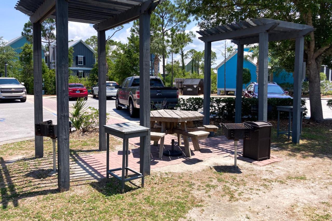 Barefoot #b8 Jasmine By The Bay * Highland View